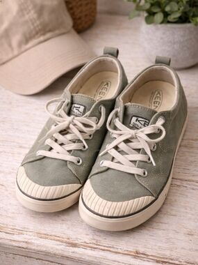 Keen Sage Canvas Sneakers Women’s Casual Lace Up 8.5